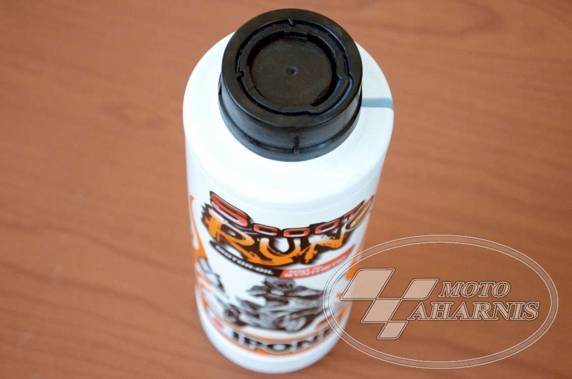 ΛΑΔΙ ΚΙΝΗΤΗΡΑ 2T IPONE SCOOT RUN 2 (1L) ΛΑΔΙ ΚΙΝΗΤΗΡΑ 2T IPONE SCOOT RUN 2 (1L)